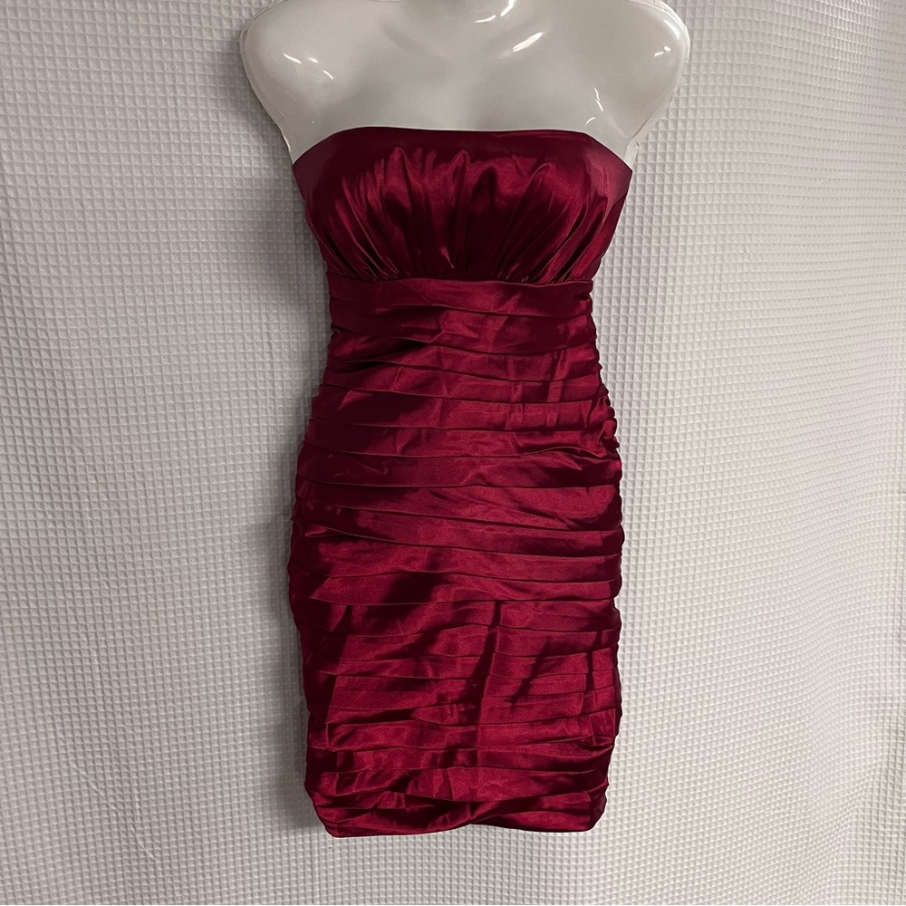Cumbia ladies red ruched strapless body con mini dress size small